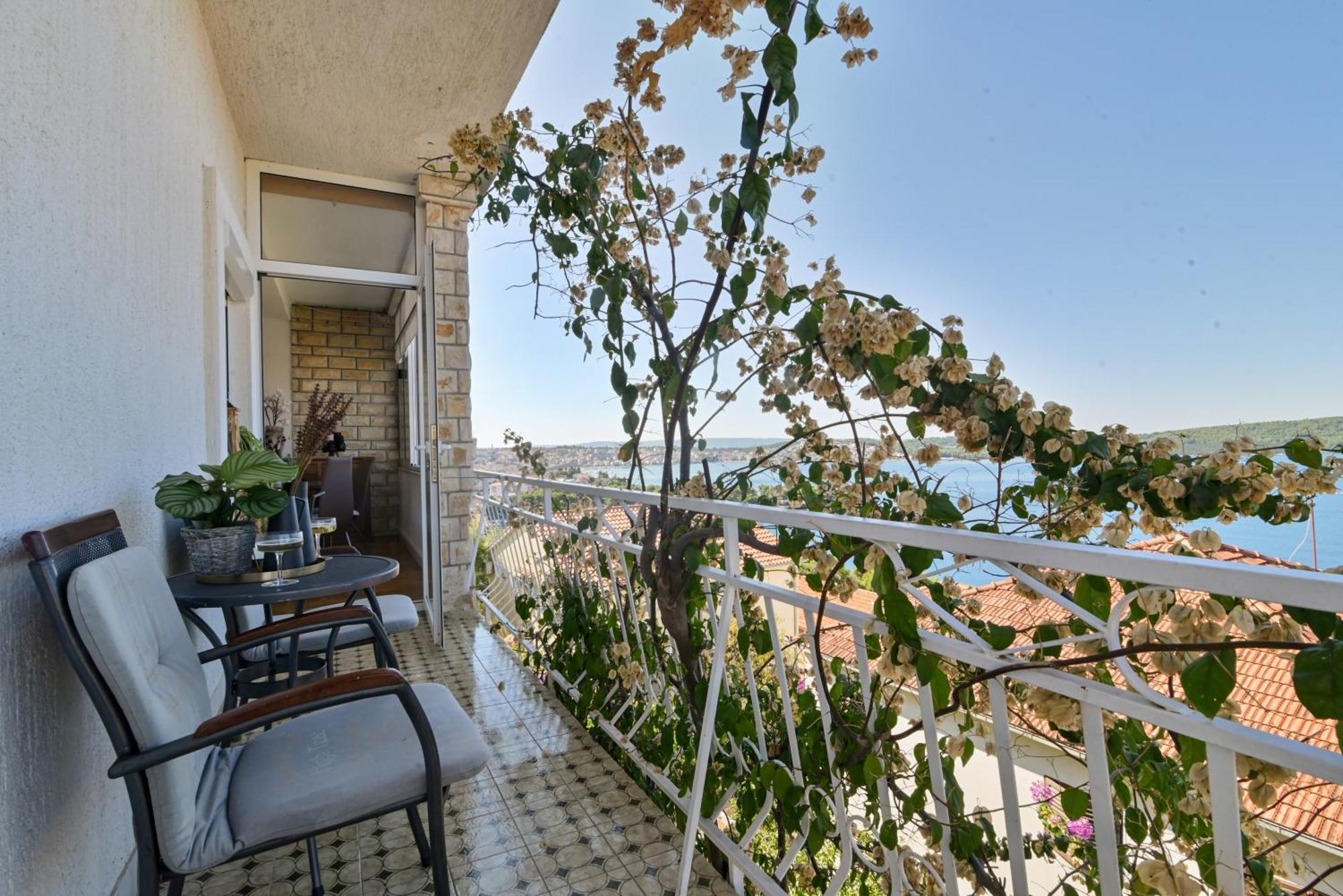 Apartment Spira Puovica Trogir Bagian luar foto