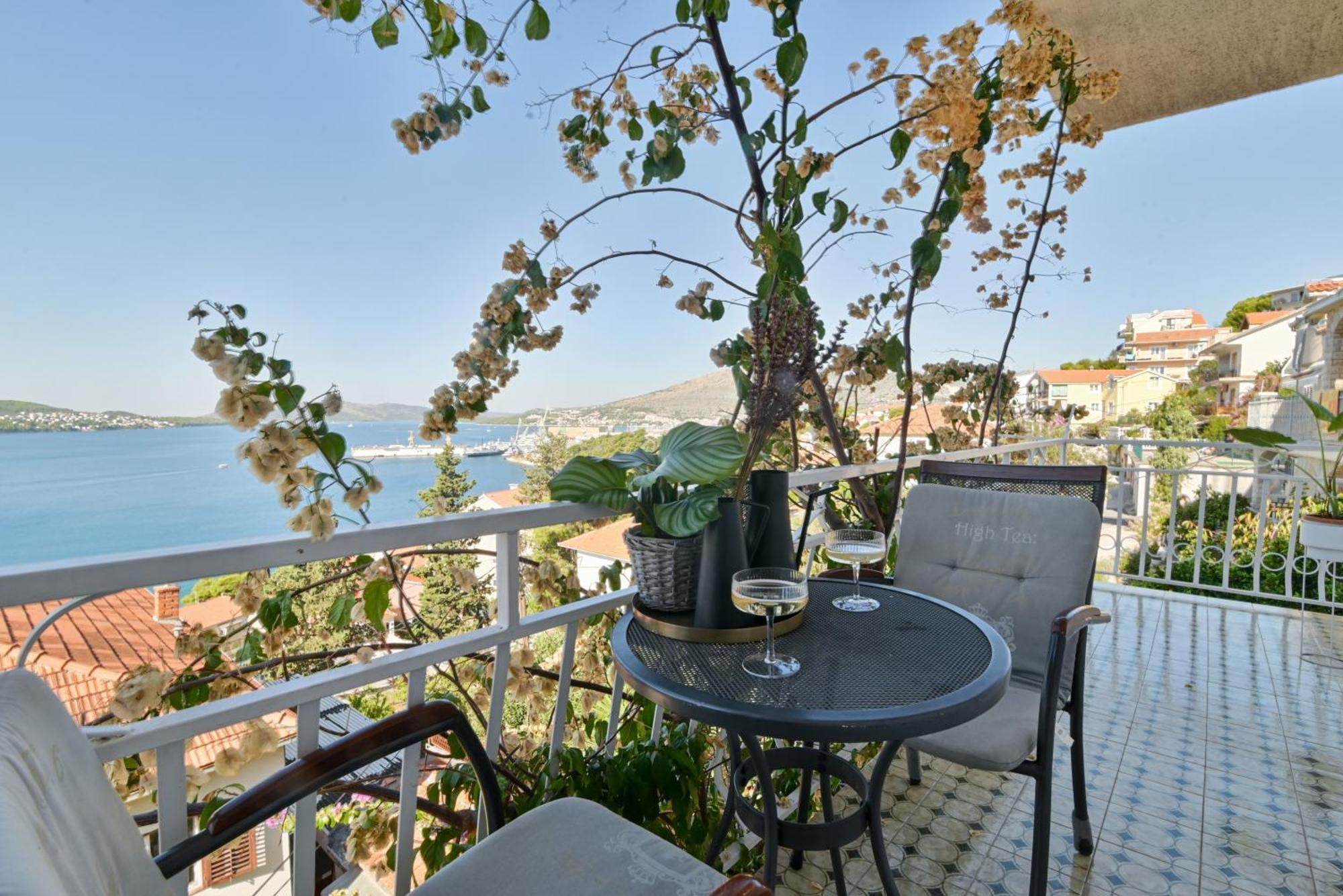 Apartment Spira Puovica Trogir Bagian luar foto