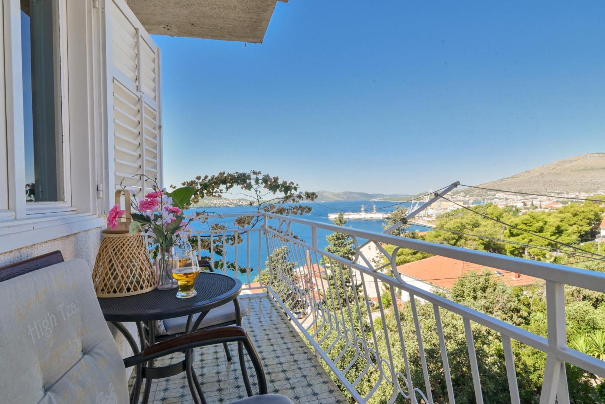 Apartment Spira Puovica Trogir Bagian luar foto