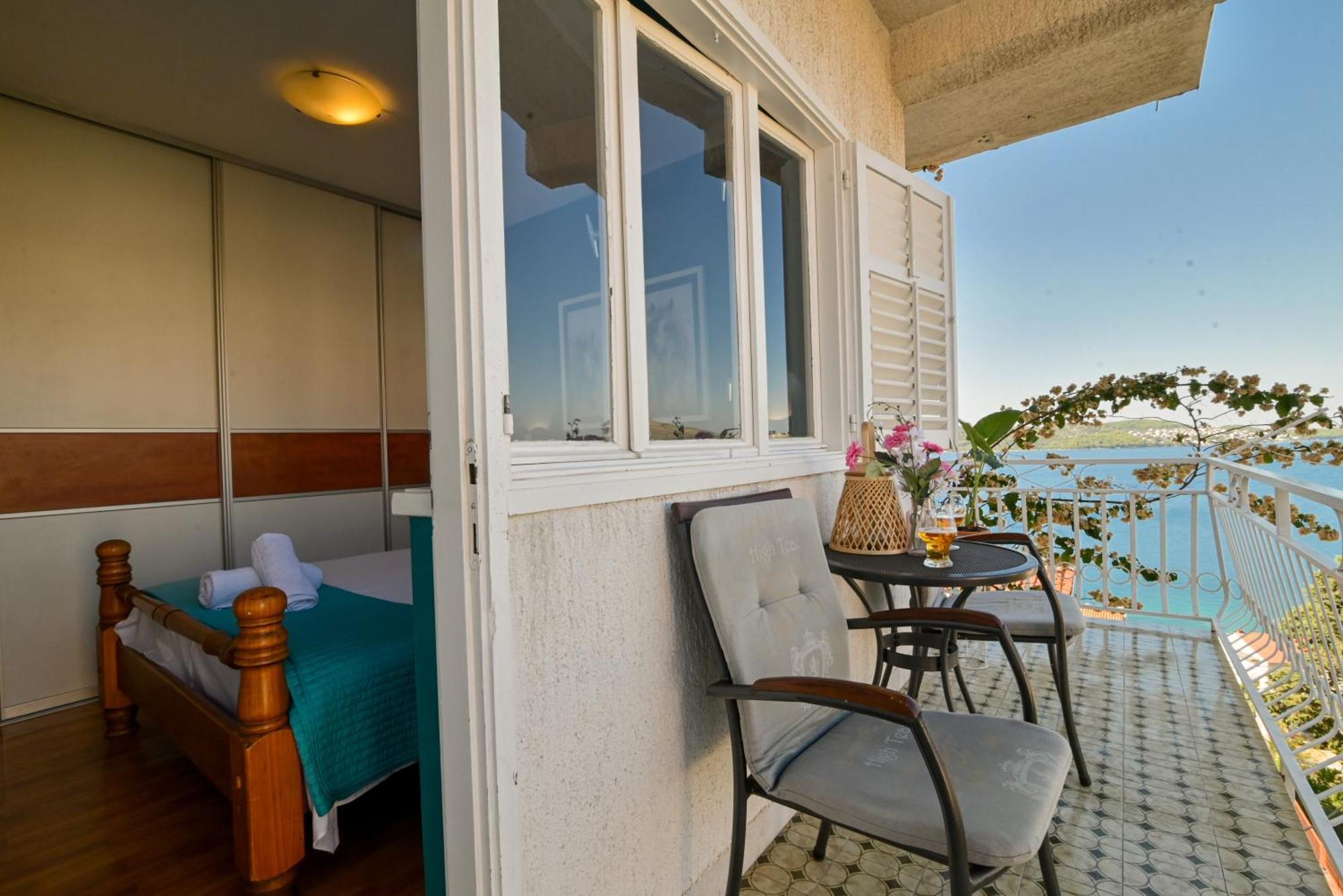 Apartment Spira Puovica Trogir Bagian luar foto